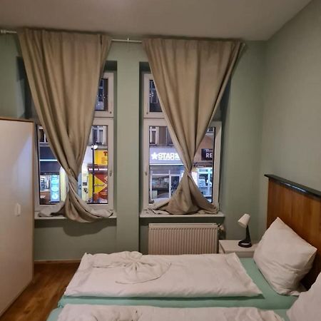 Hotel Hostel Zafir Berlin Extérieur photo